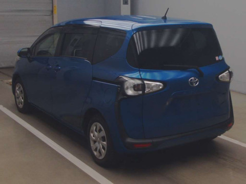 2017 Toyota Sienta NSP170G[2]