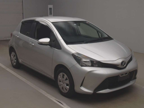 2015 Toyota Vitz KSP130[1]