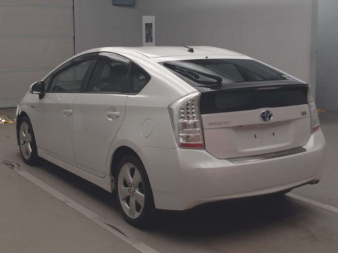 2010 Toyota Prius ZVW30[1]