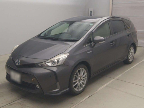 2015 Toyota Prius alpha ZVW41W[0]