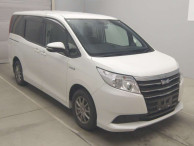 2015 Toyota Noah