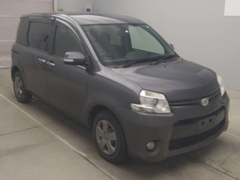 2012 Toyota Sienta NCP81G[1]