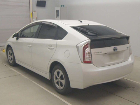 2013 Toyota Prius ZVW30[2]