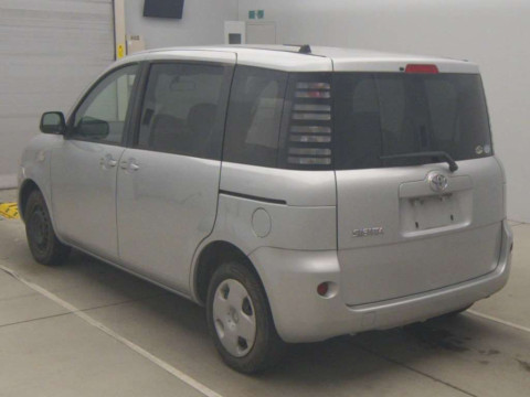 2005 Toyota Sienta NCP81G[2]