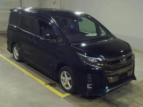 2017 Toyota Noah ZRR80W[2]