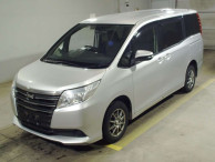 2014 Toyota Noah