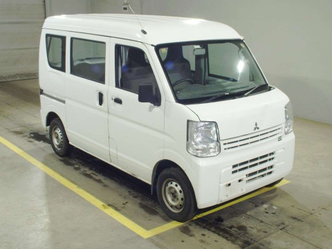 2019 Mitsubishi Minicab Van DS17V[2]