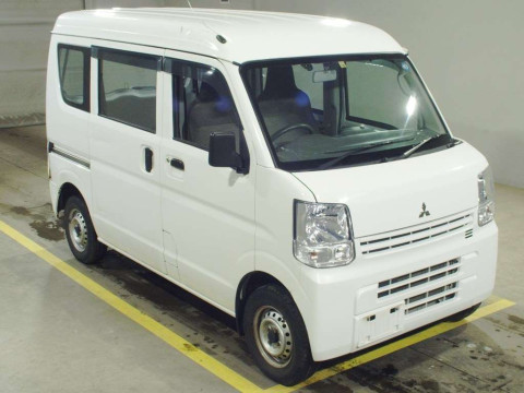 2020 Mitsubishi Minicab Van DS17V[2]