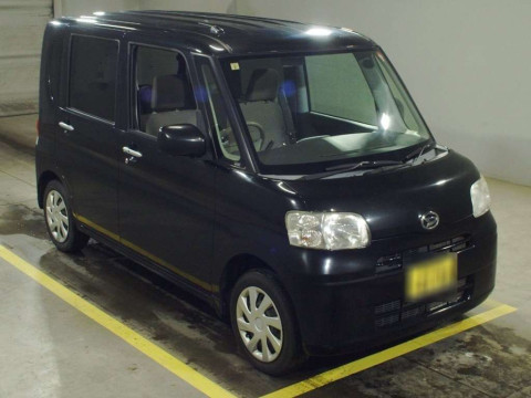 2012 Daihatsu Tanto L385S[2]