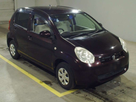 2011 Toyota Passo KGC35[2]