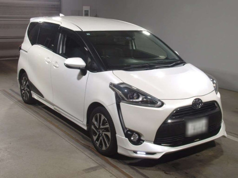 2017 Toyota Sienta NSP170G[2]