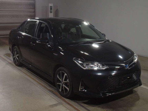 2017 Toyota Corolla Axio NKE165[2]