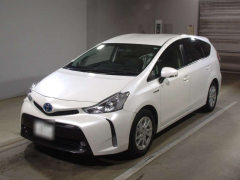 2015 Toyota Prius alpha ZVW41W[0]