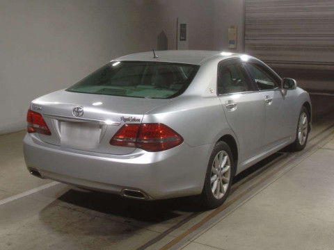 2008 Toyota Crown GRS200[1]