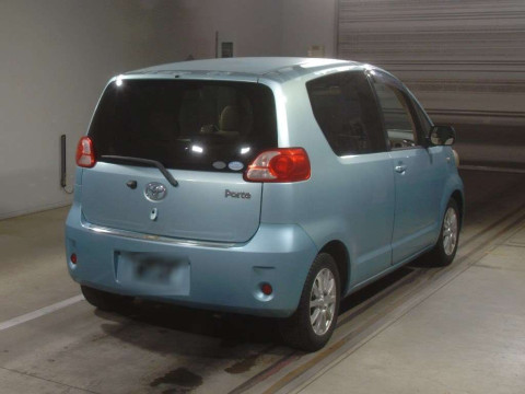 2005 Toyota Porte NNP11[1]