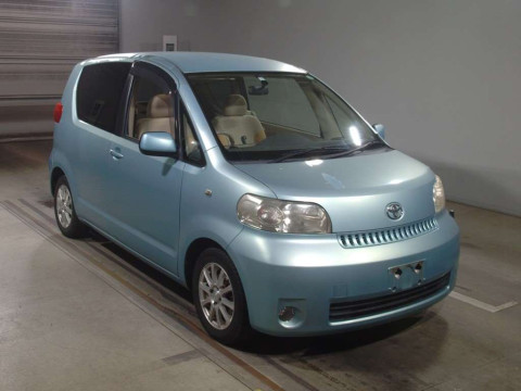 2005 Toyota Porte NNP11[2]