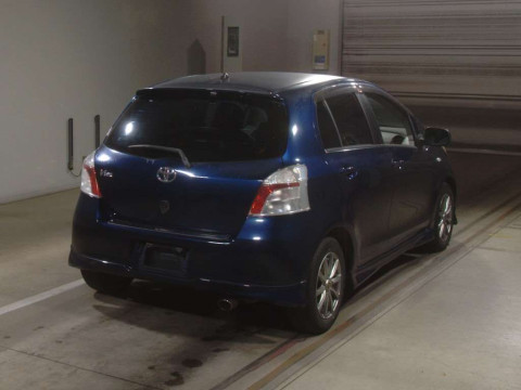 2005 Toyota Vitz KSP90[1]