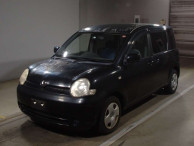 2004 Toyota Sienta