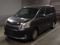 2007 Toyota Noah