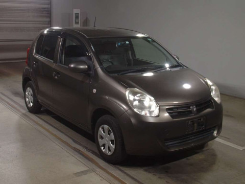 2013 Toyota Passo KGC30[2]