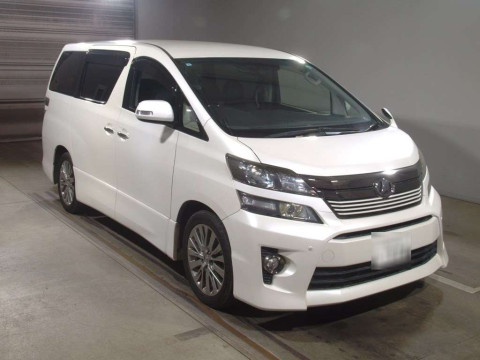 2013 Toyota Vellfire ANH20W[2]