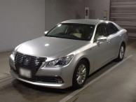 2013 Toyota Crown Hybrid