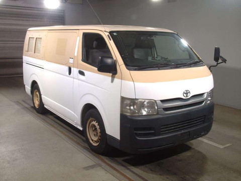 2010 Toyota Hiace Van KDH201V[2]