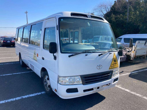 2011 Toyota Coaster XZB50[2]