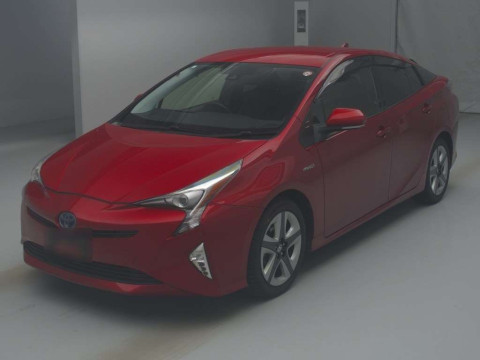 2016 Toyota Prius ZVW50[0]