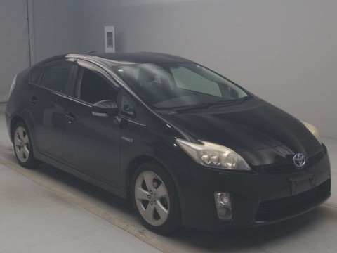 2011 Toyota Prius ZVW30[2]