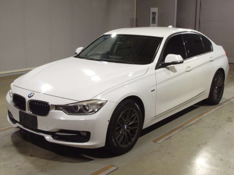 2013 BMW 3 Series 3D20[0]