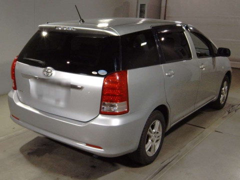 2005 Toyota Wish ZNE14G[1]