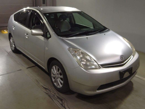 2004 Toyota Prius NHW20[2]