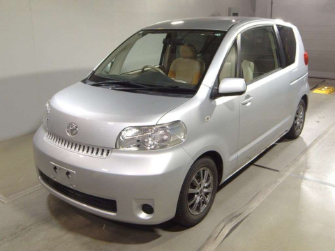 2004 Toyota Porte NNP10[0]