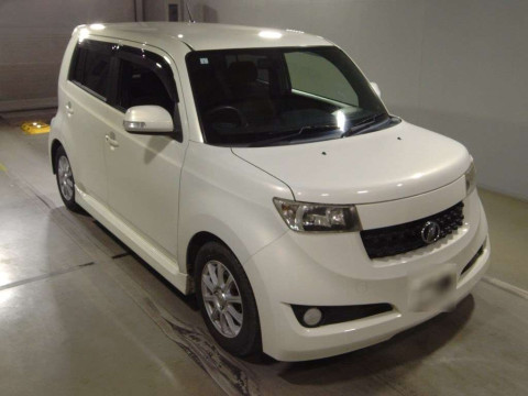 2013 Toyota bB QNC21[2]