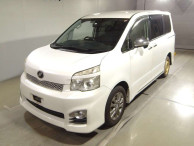 2012 Toyota Voxy