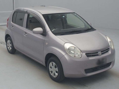 2012 Toyota Passo KGC30[2]