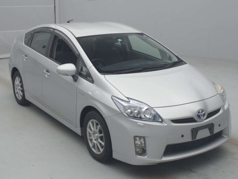 2011 Toyota Prius ZVW30[2]