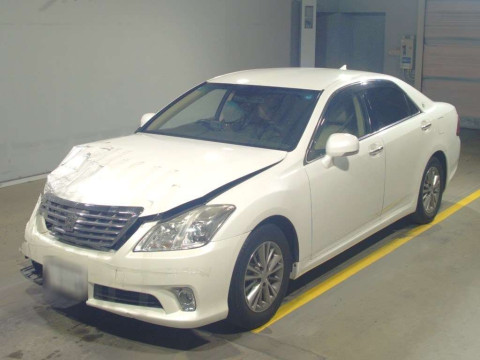 2011 Toyota Crown GRS200[0]