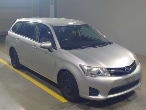 2013 Toyota Corolla Fielder NZE161G[2]