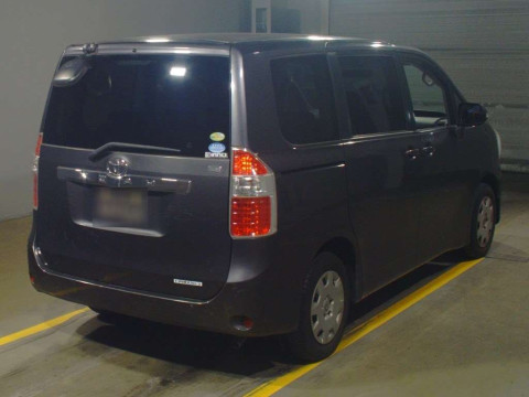 2008 Toyota Noah ZRR70G[1]