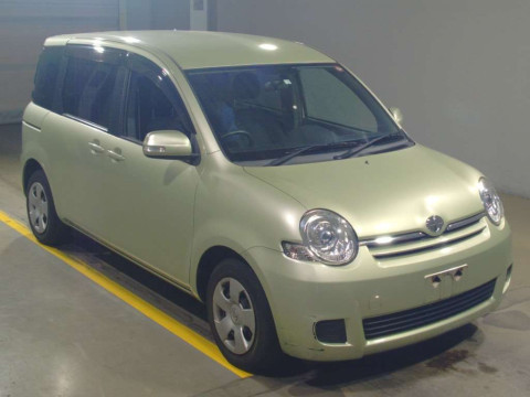 2014 Toyota Sienta NCP81G[2]