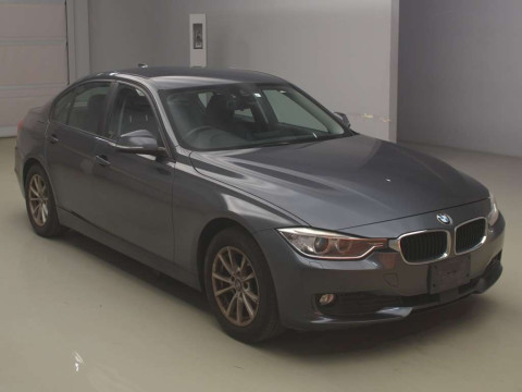 2014 BMW 3 Series 3D20[2]