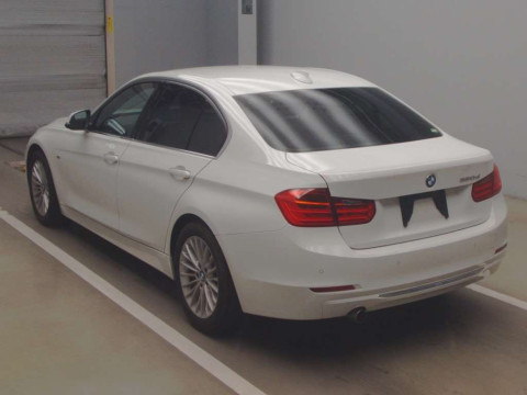 2013 BMW 3 Series 3D20[2]