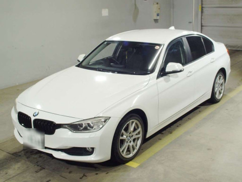 2012 BMW 3 Series 3D20[0]