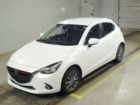 2015 Mazda Demio DJ5FS[0]