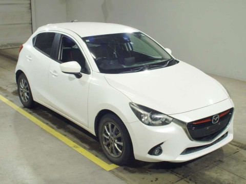 2015 Mazda Demio DJ5FS[2]