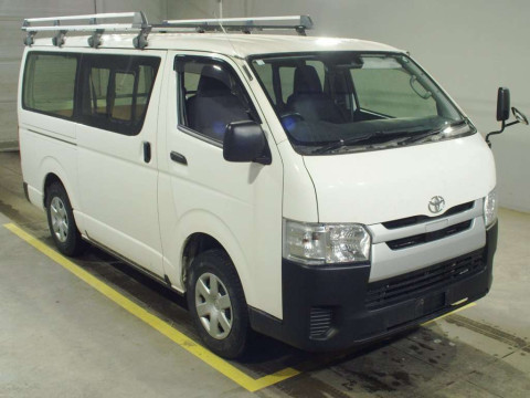 2020 Toyota Regiusace Van GDH206V[2]