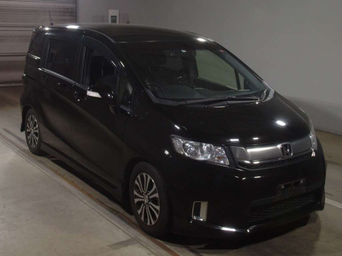 2015 Honda Freed Spike GB3[2]