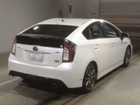 2013 Toyota Prius ZVW30[1]